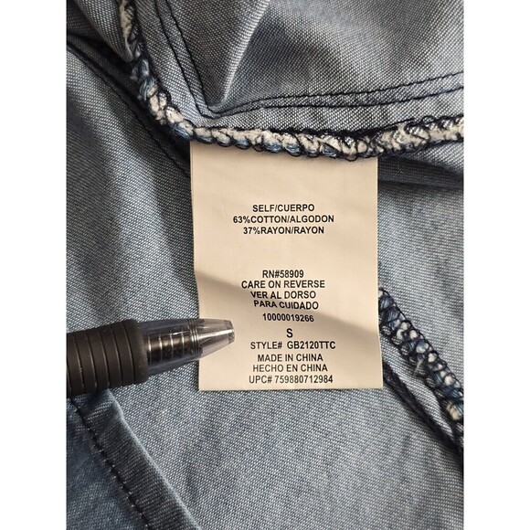 GB Off Shoulder Chambray Top Womens Size Small Ruffle Blue - Picture 5 of 6